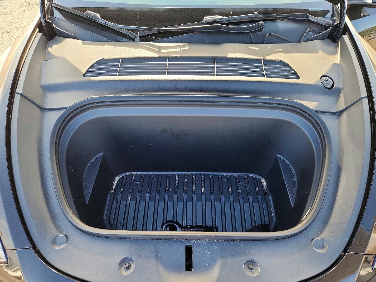 2023 Tesla Model Y - zdjęcie 12