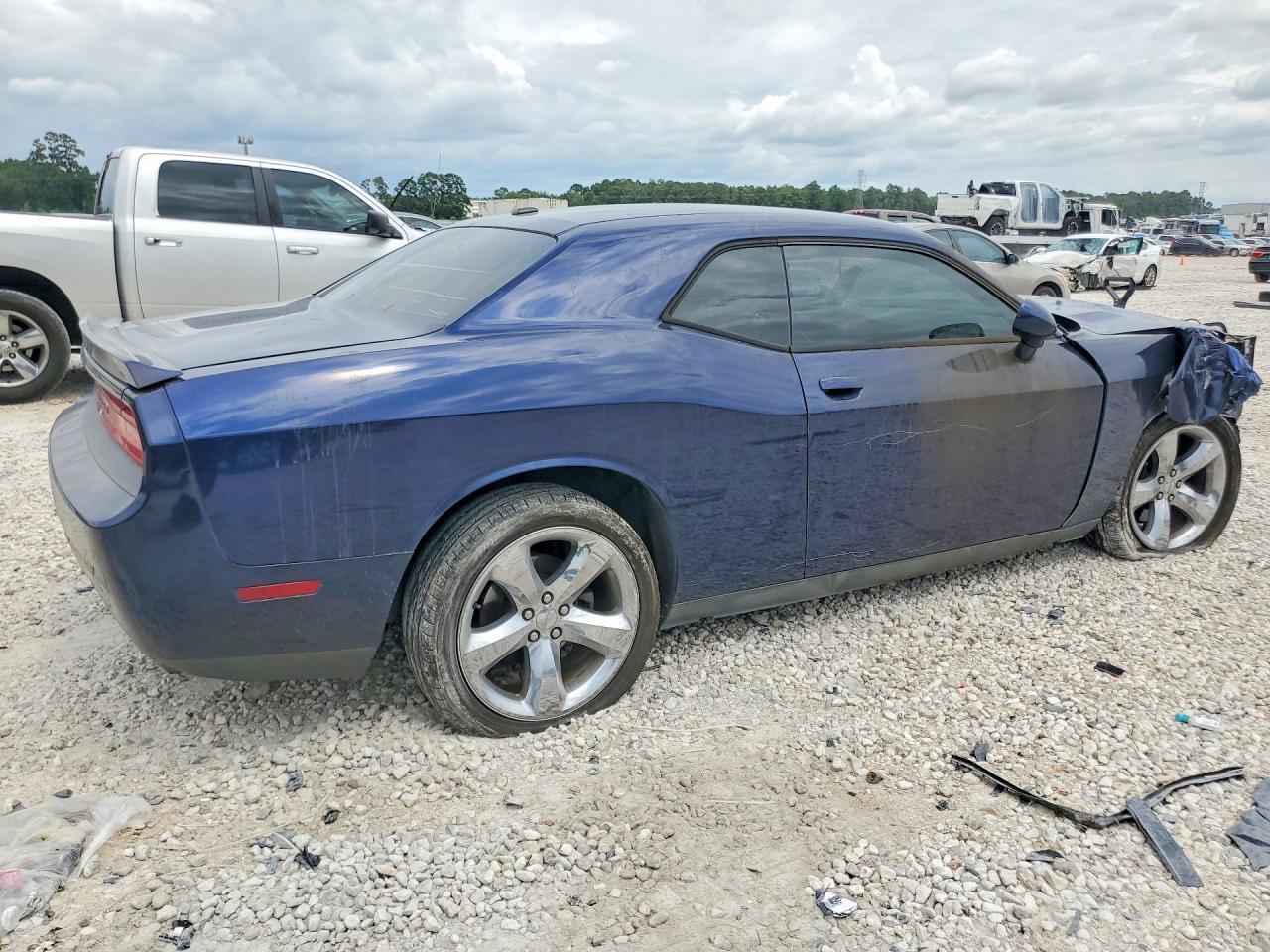 2014 Dodge Challenger Sxt - zdjęcie 3