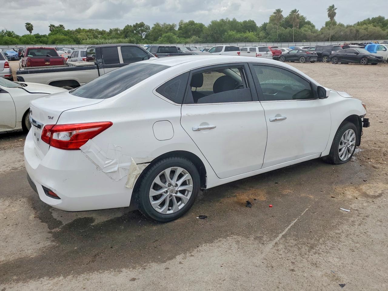 2019 Nissan Sentra Sv - zdjęcie 3
