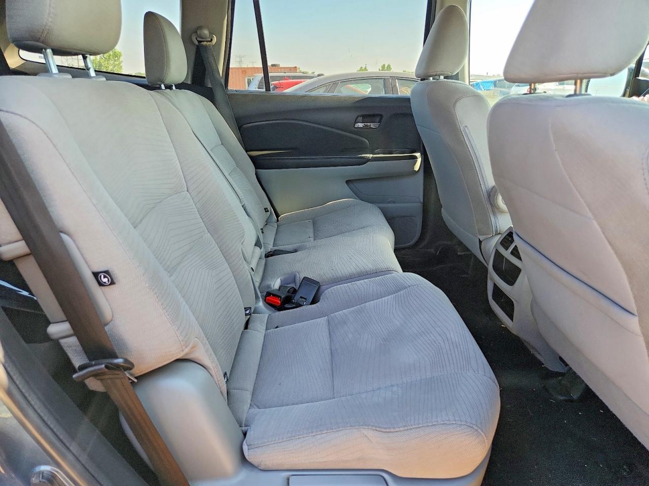 2018 Honda Pilot Lx - zdjęcie 10