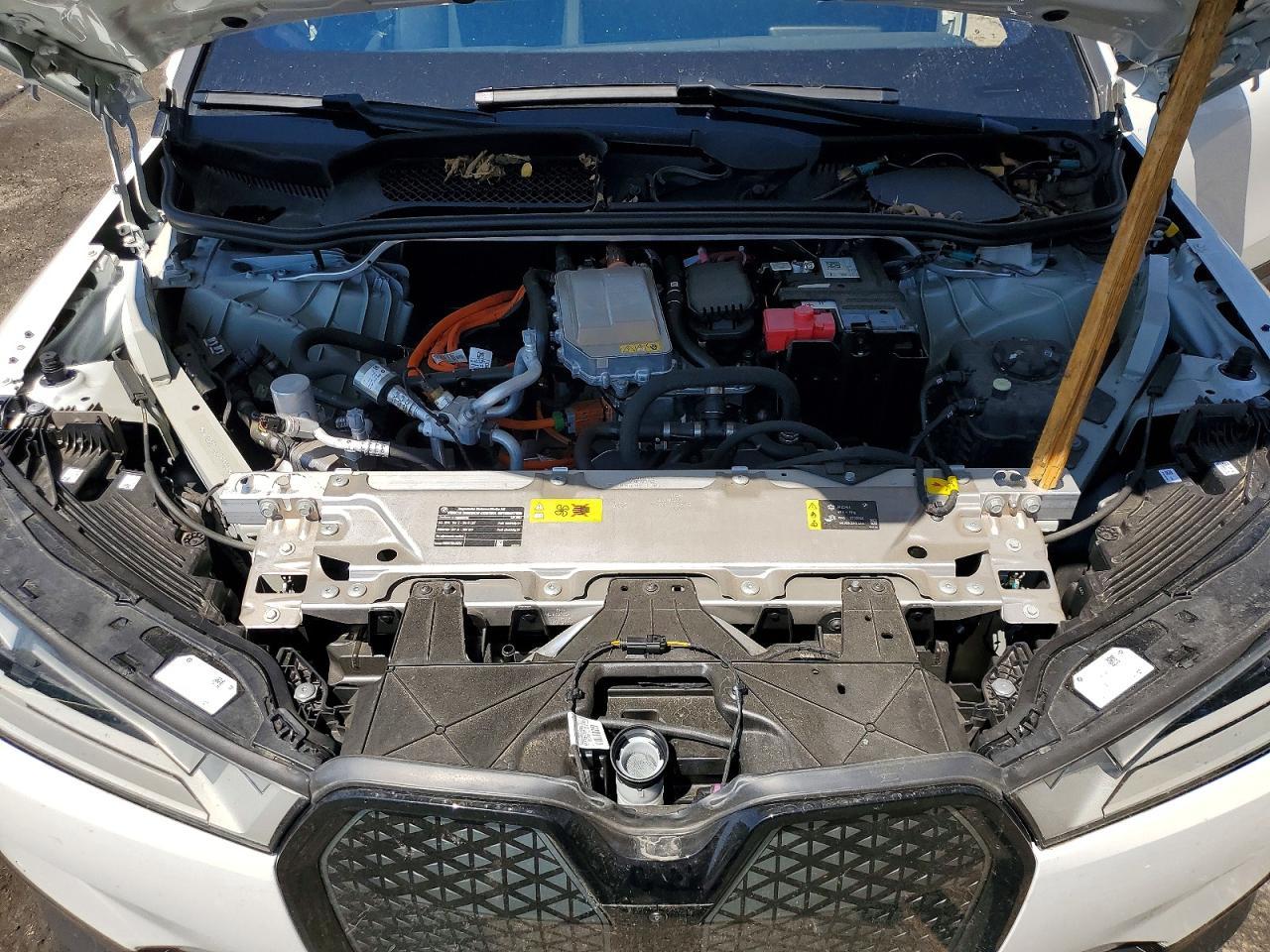 2024 BMW Ix xDrive50 - zdjęcie 12