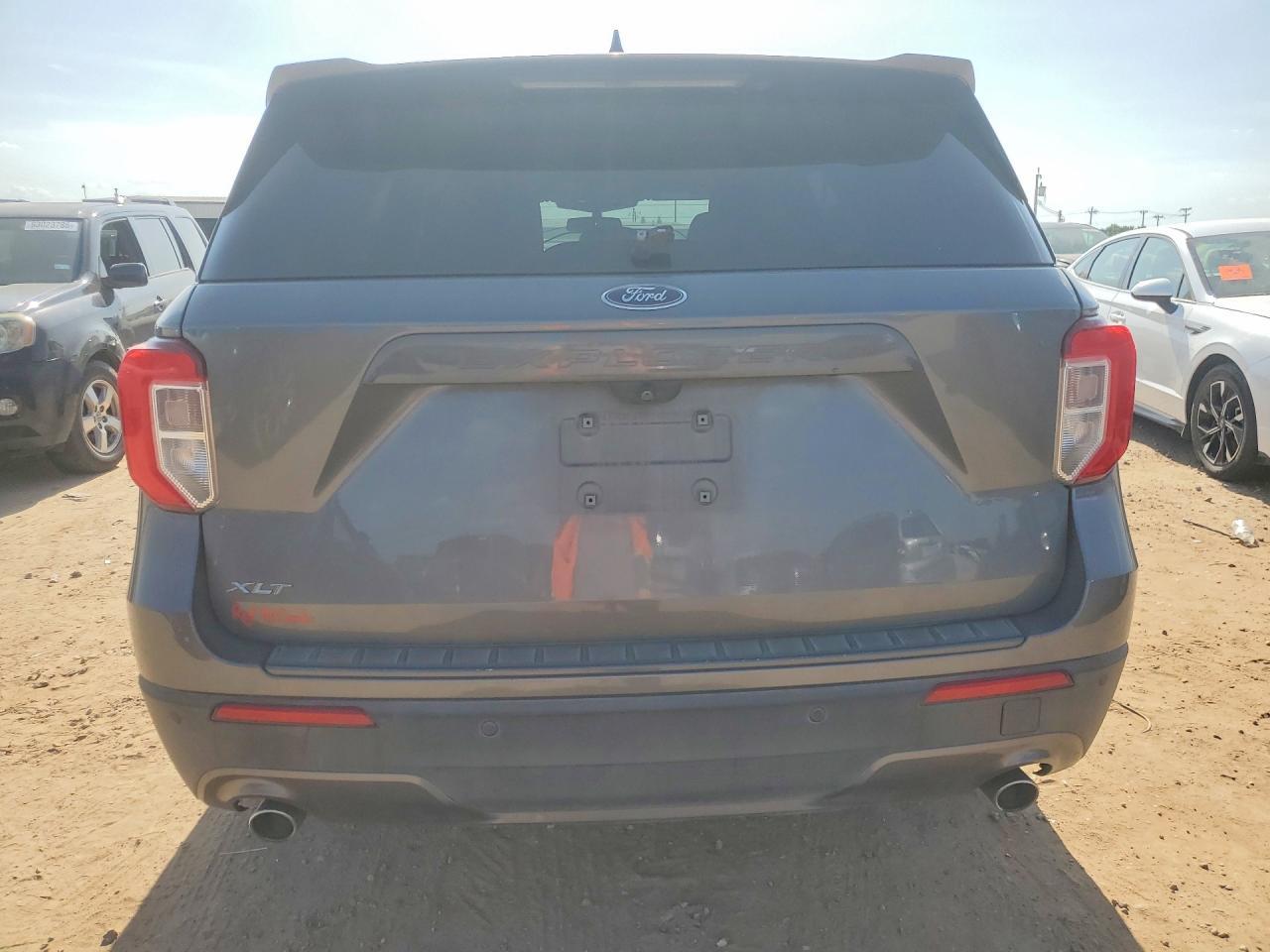 2021 Ford Explorer Xlt - zdjęcie 6