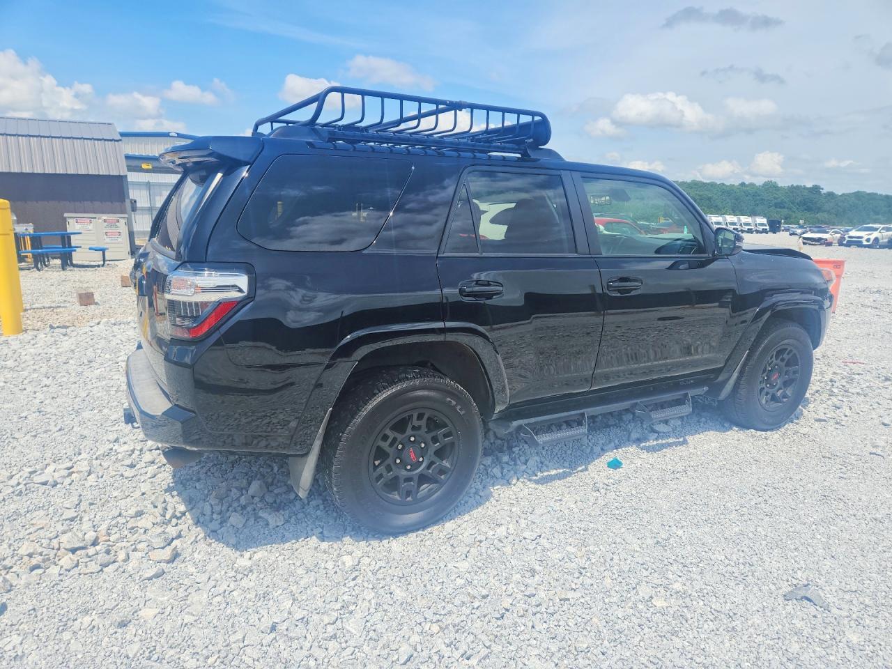 2021 Toyota 4Runner Venture Edition - zdjęcie 3