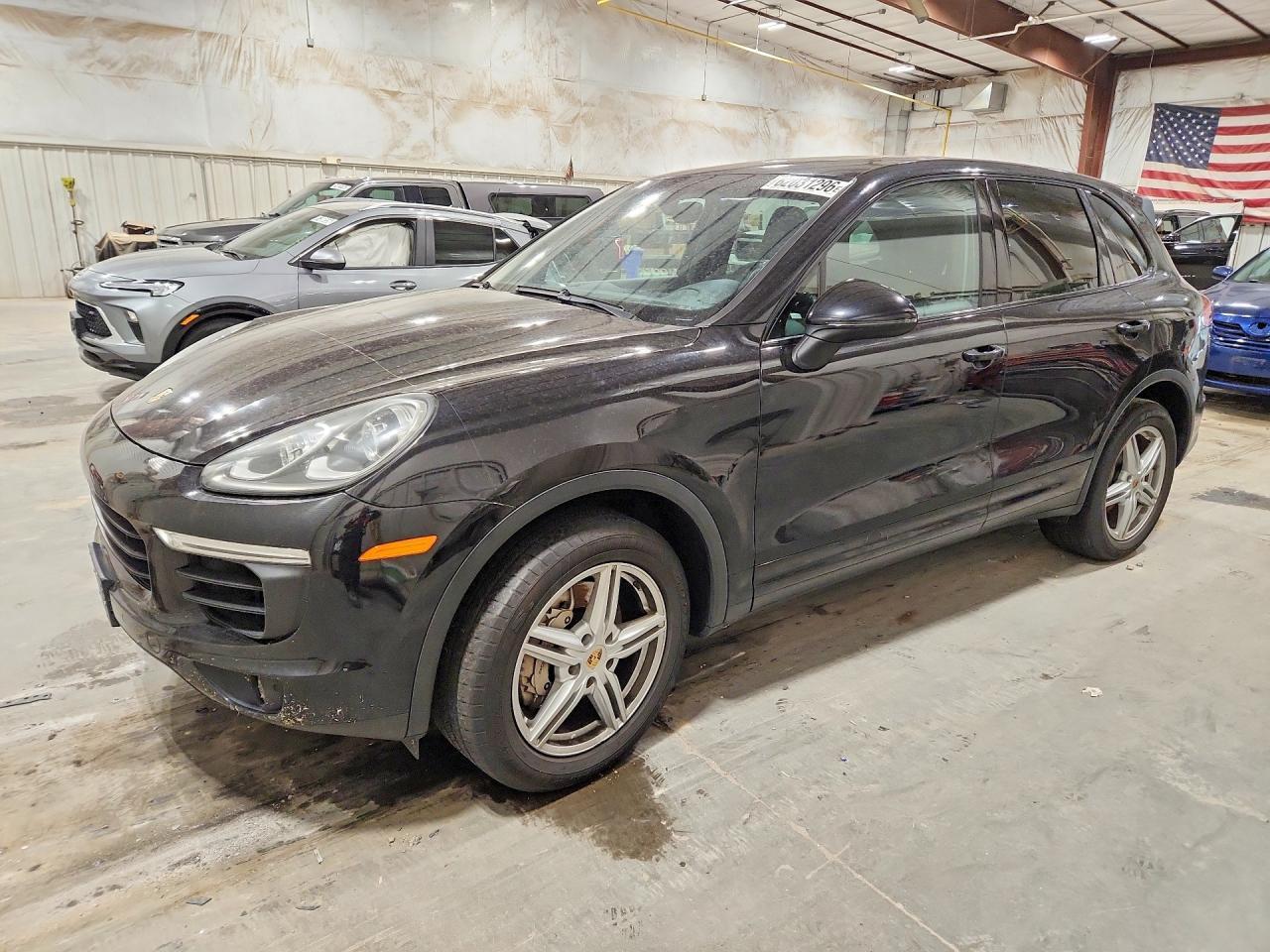 2015 Porsche Cayenne S - zdjęcie główne