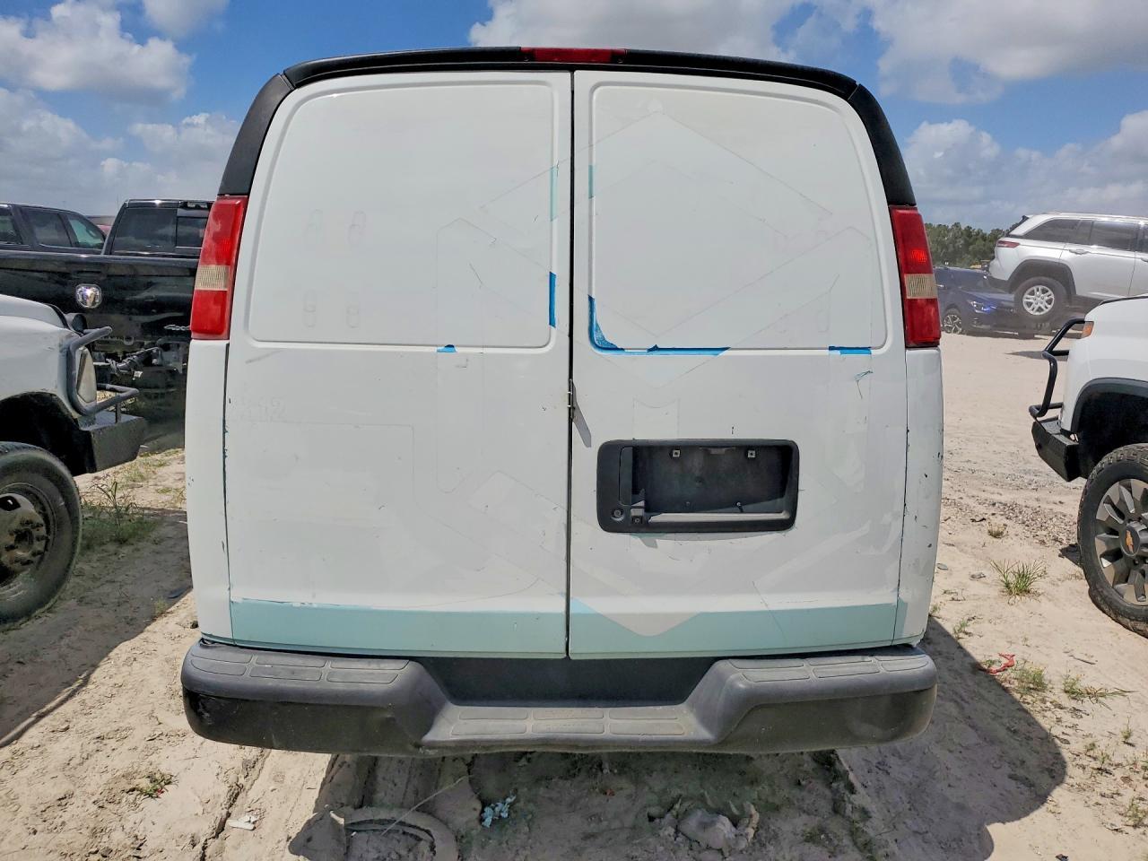 2017 Chevrolet Express G3500 - zdjęcie 6