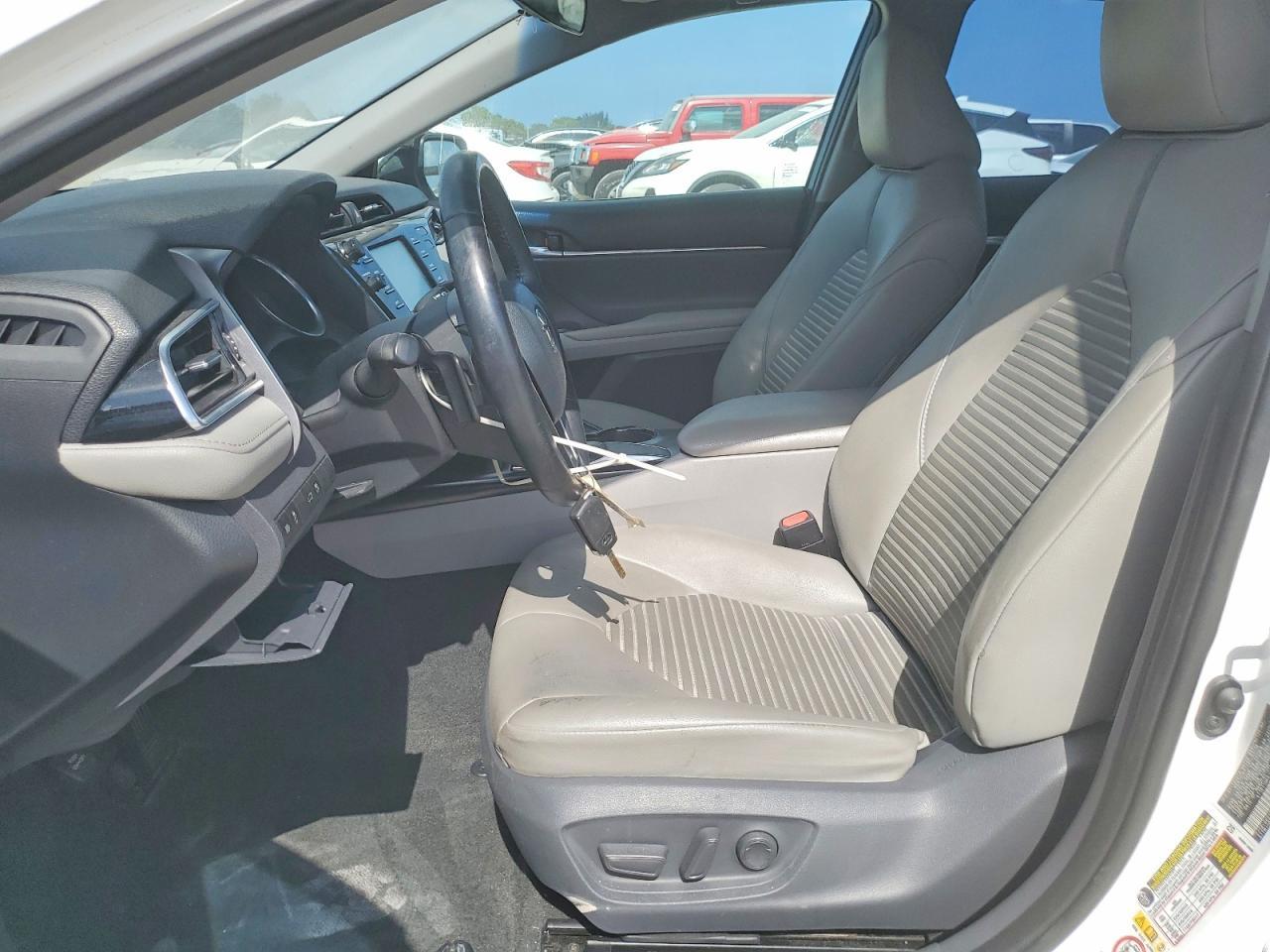 2018 Toyota Camry Se - zdjęcie 7