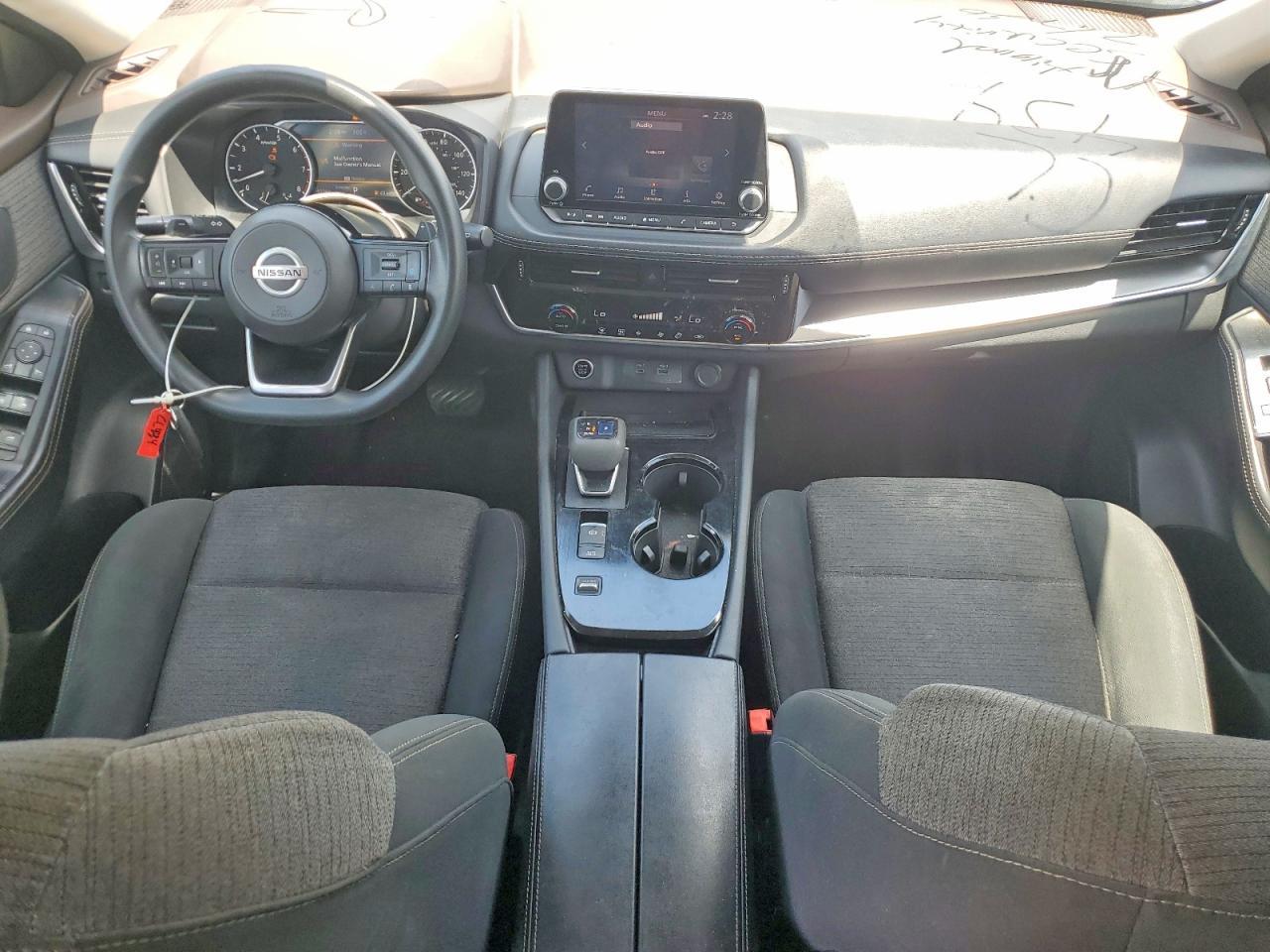 2021 Nissan Rogue Sv - zdjęcie 8