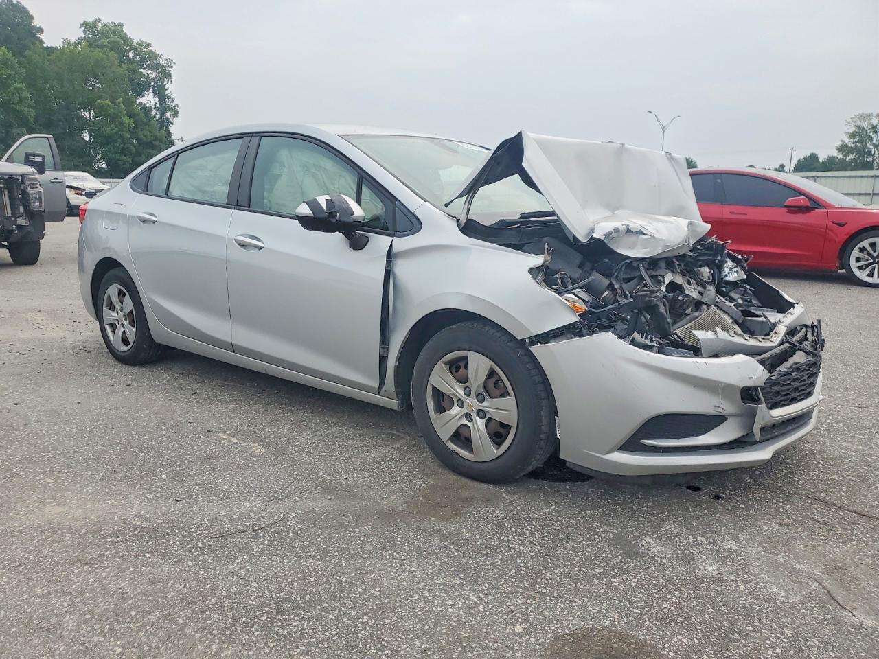 2018 Chevrolet Cruze Ls - zdjęcie 4