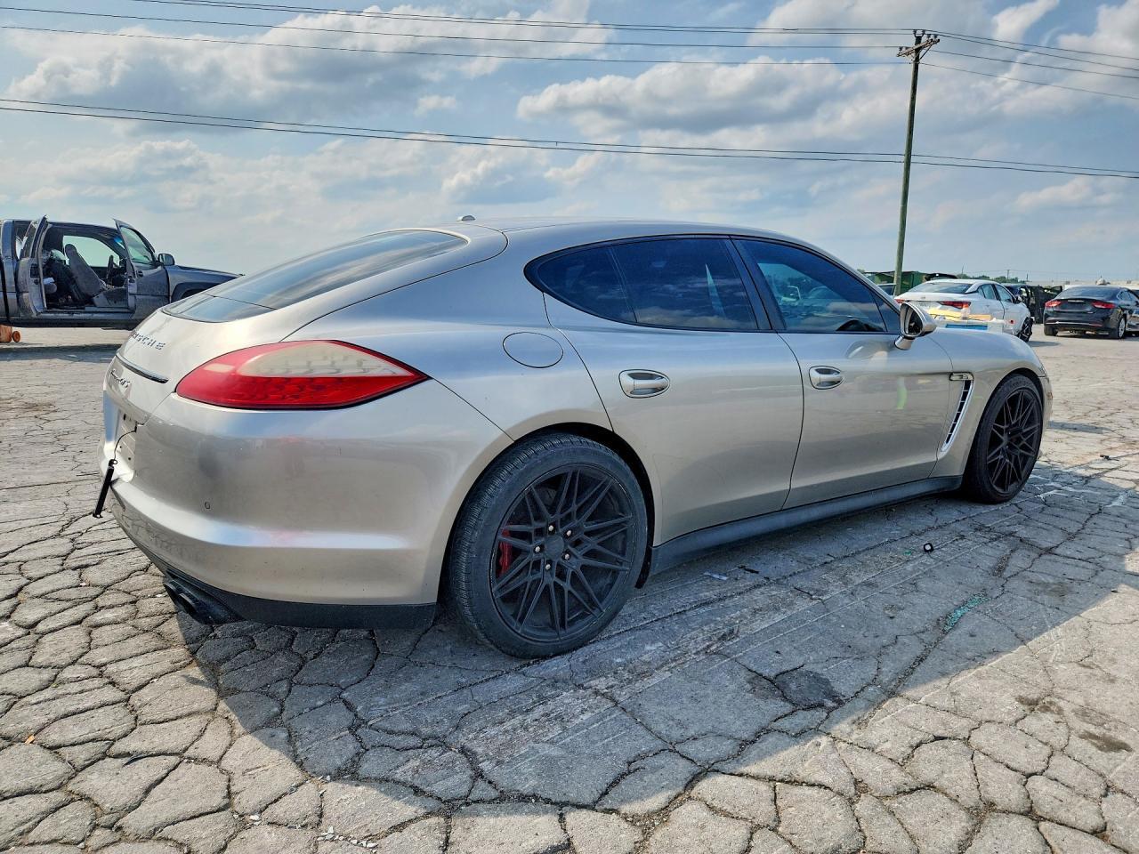 2013 Porsche Panamera Gts - zdjęcie 3