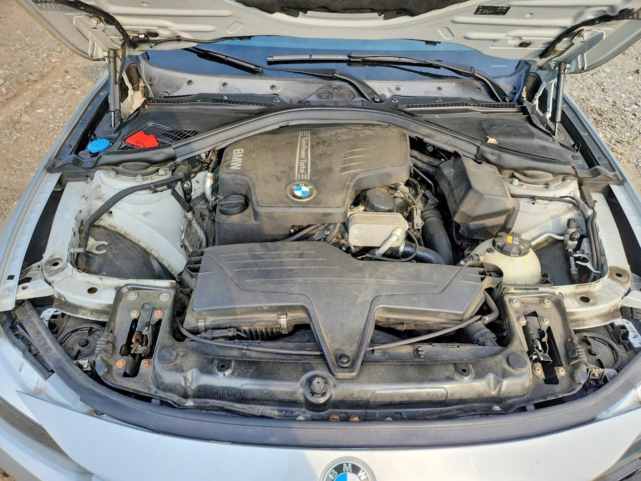 2016 BMW Seria 3 328i - zdjęcie 11