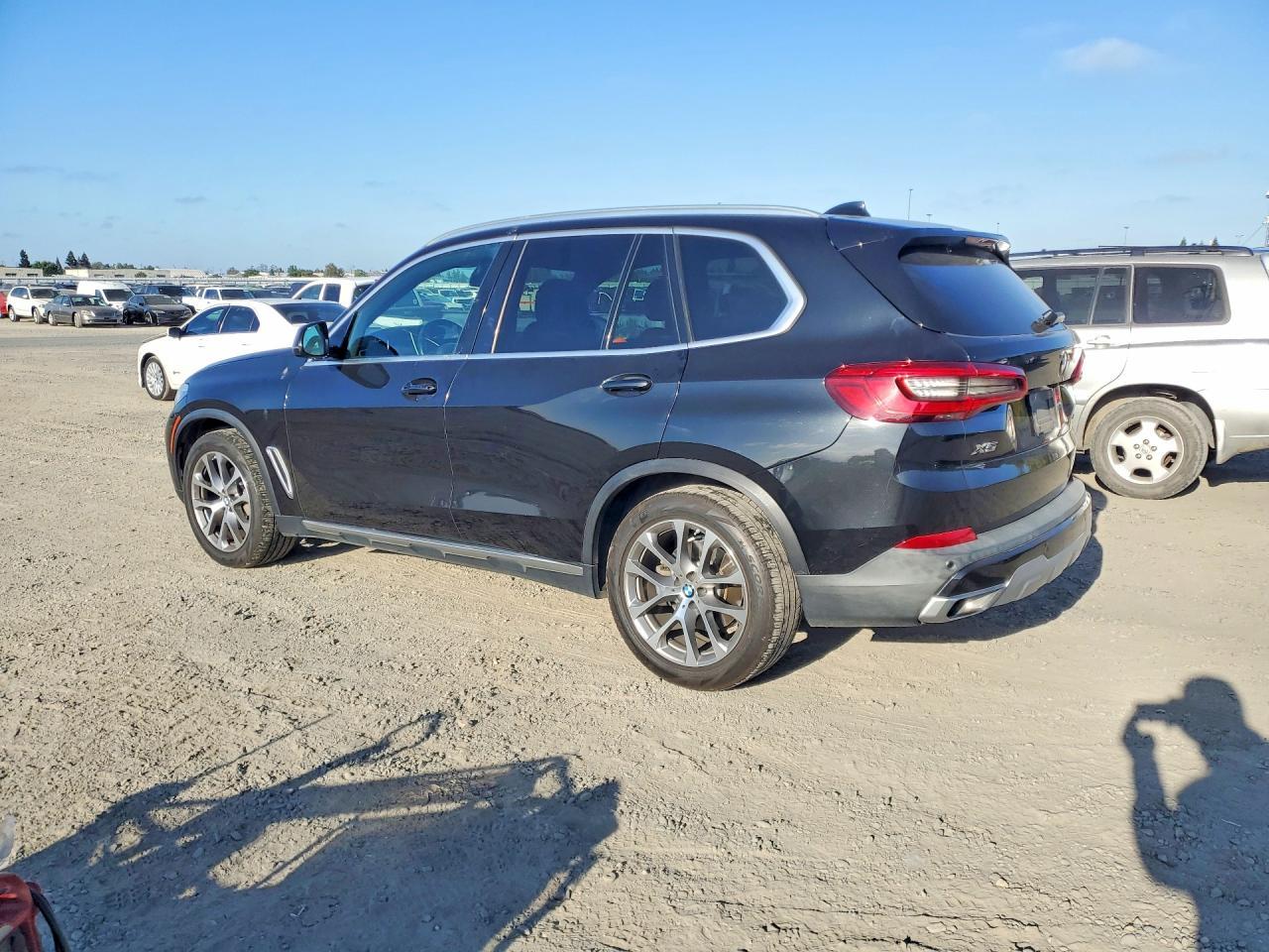 2019 BMW X5 xDrive40I - zdjęcie 2