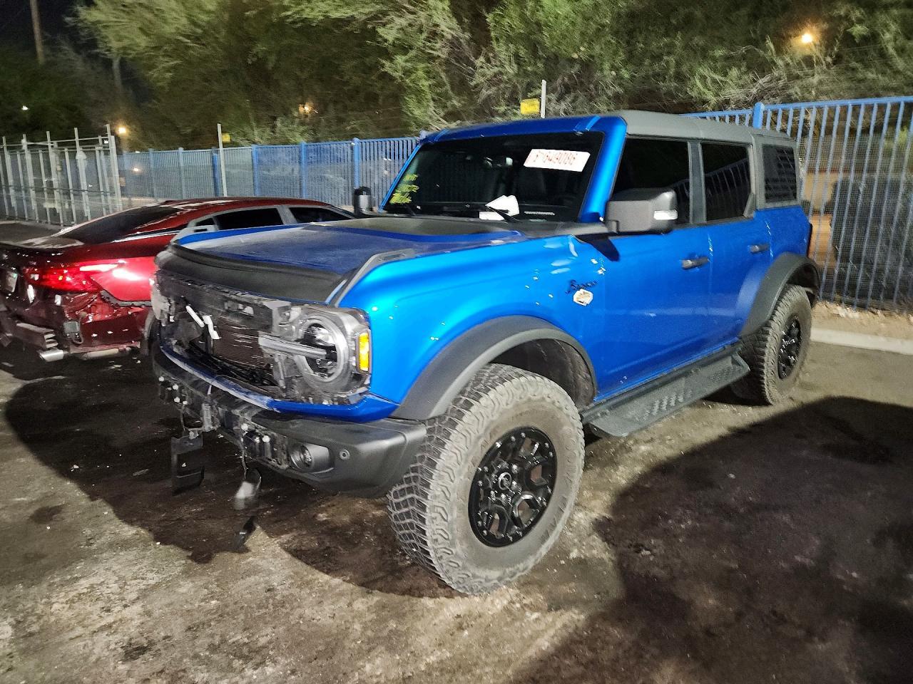 2023 Ford Bronco Base - zdjęcie główne