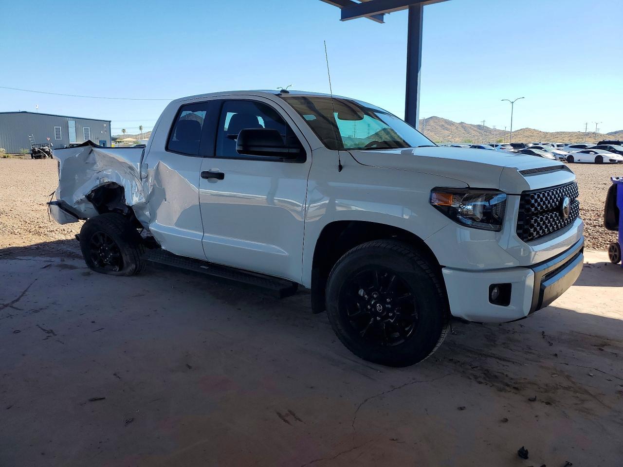 2019 Toyota Tundra Sr5 - zdjęcie 4