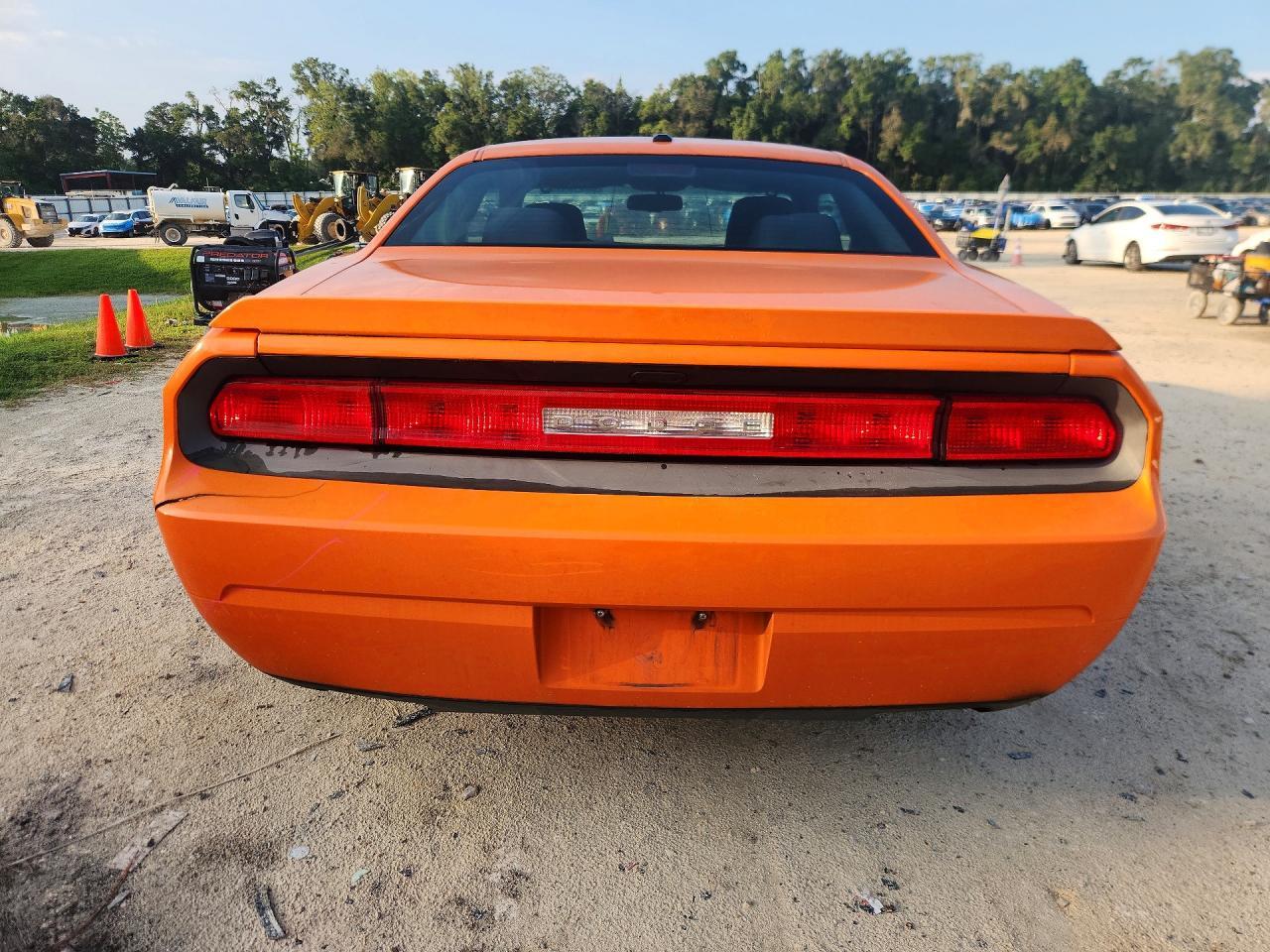 2014 Dodge Challenger R/T - zdjęcie 6