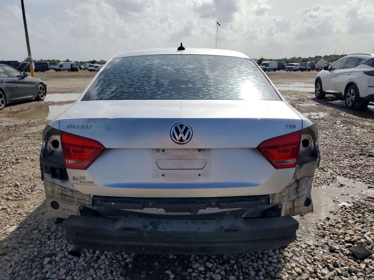 2015 Volkswagen Passat S - zdjęcie 6