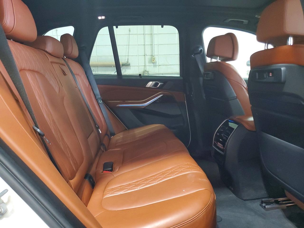 2021 BMW X5 xDrive45E - zdjęcie 11