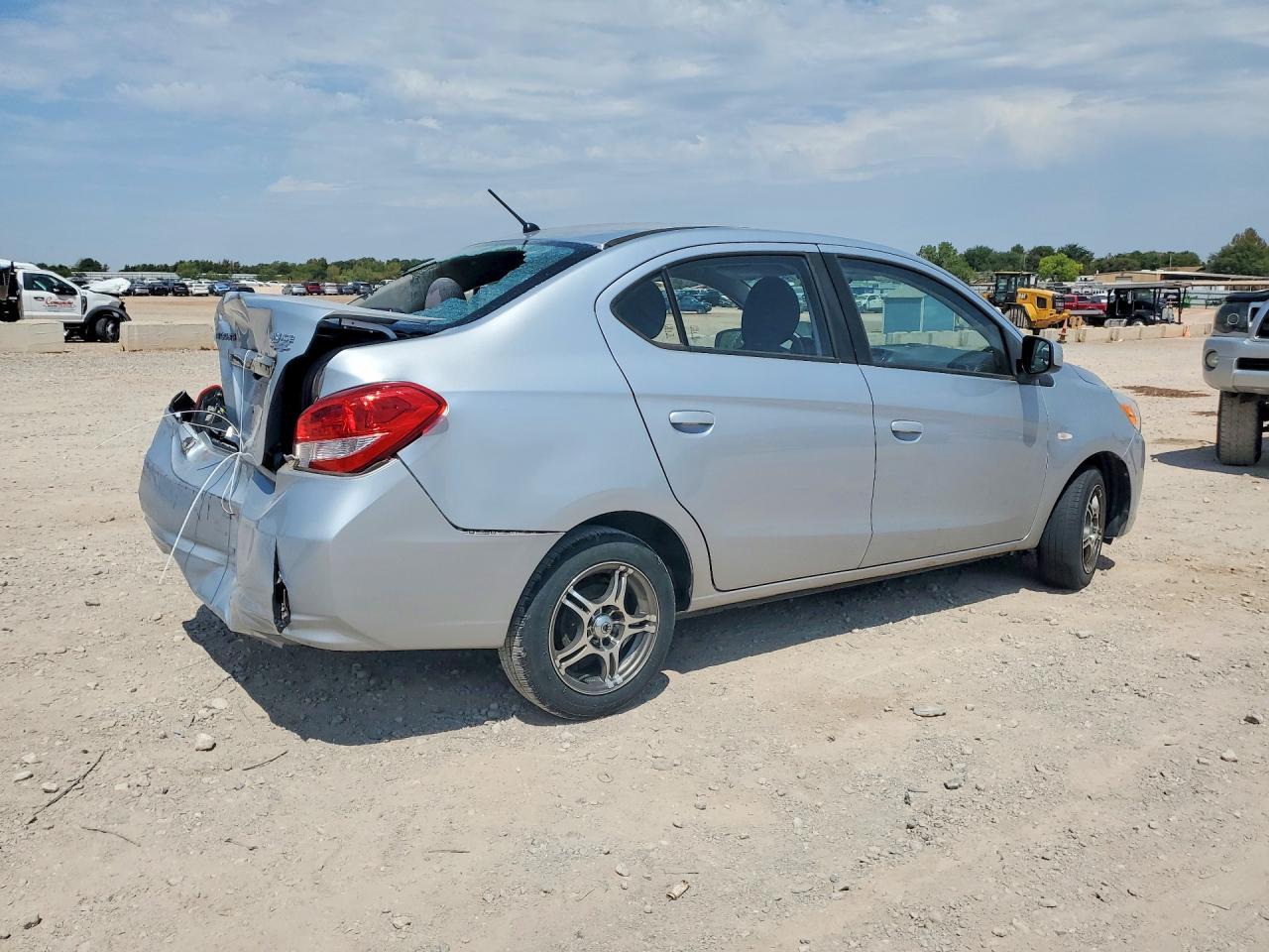 2018 Mitsubishi Mirage G4 Es - zdjęcie 3