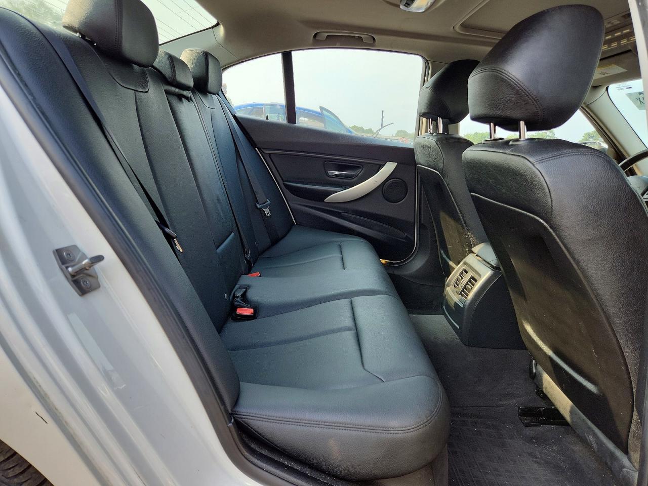 2013 BMW 320 I xDrive - zdjęcie 10