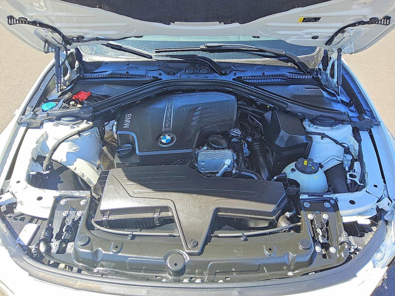 2018 BMW Seria 3 320i - zdjęcie 11