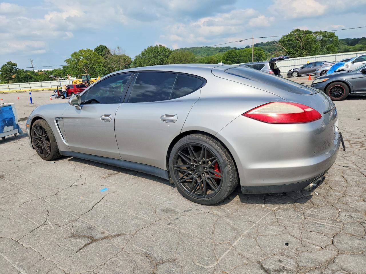 2013 Porsche Panamera Gts - zdjęcie 2
