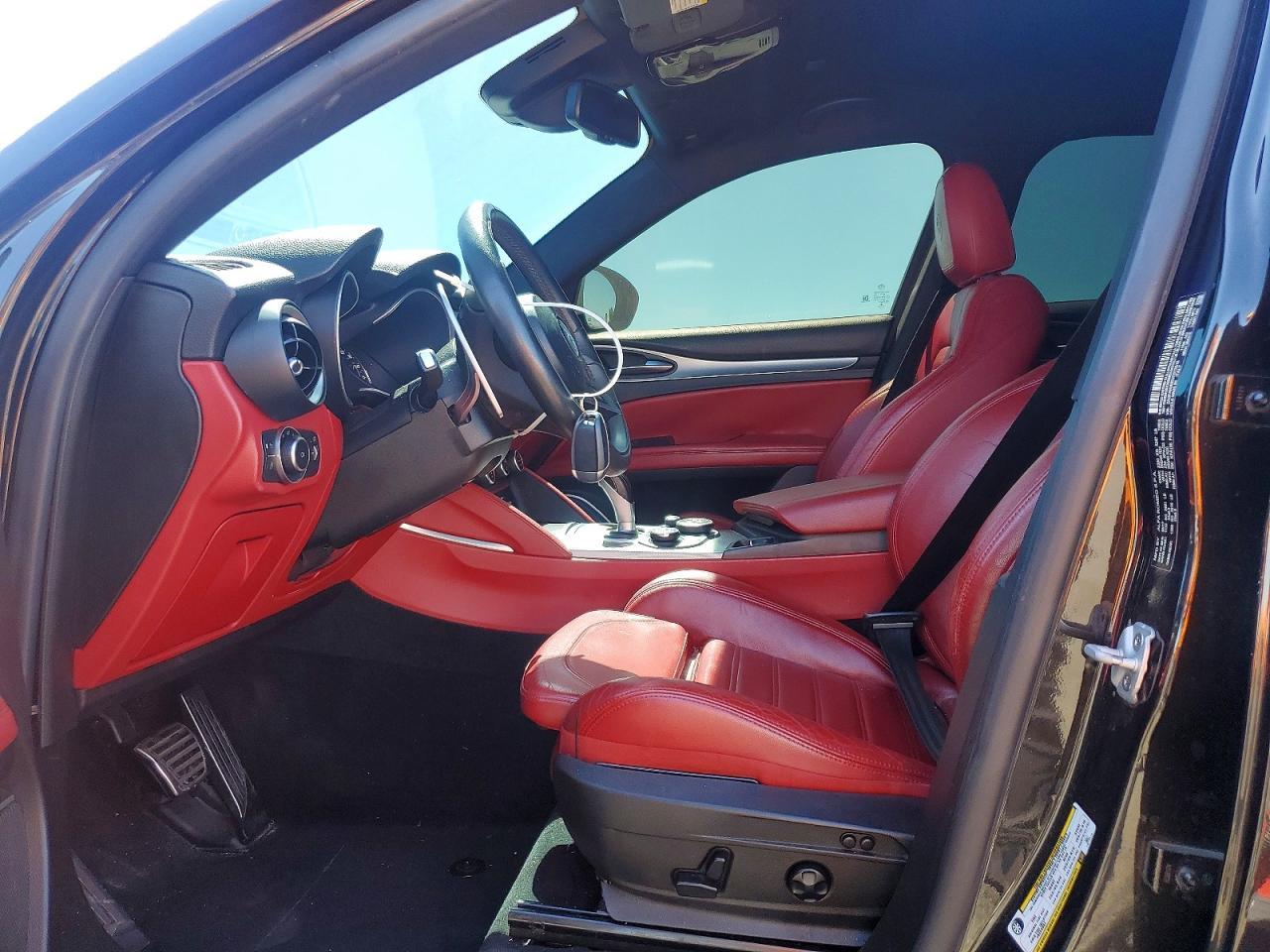 2018 Alfa Romeo Stelvio Ti Sport - zdjęcie 7