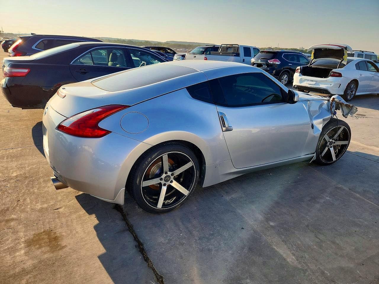 2017 Nissan 370Z Base - zdjęcie 3