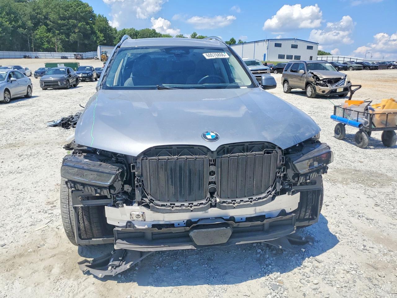 2024 BMW X7 xDrive40I - zdjęcie 5