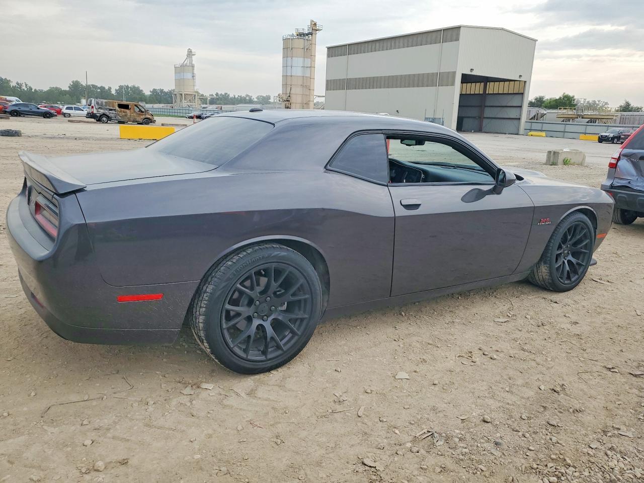 2020 Dodge Challenger R/T - zdjęcie 3