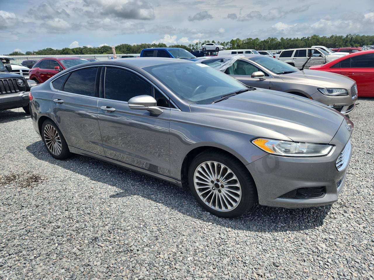 2014 Ford Fusion Titanium - zdjęcie 4