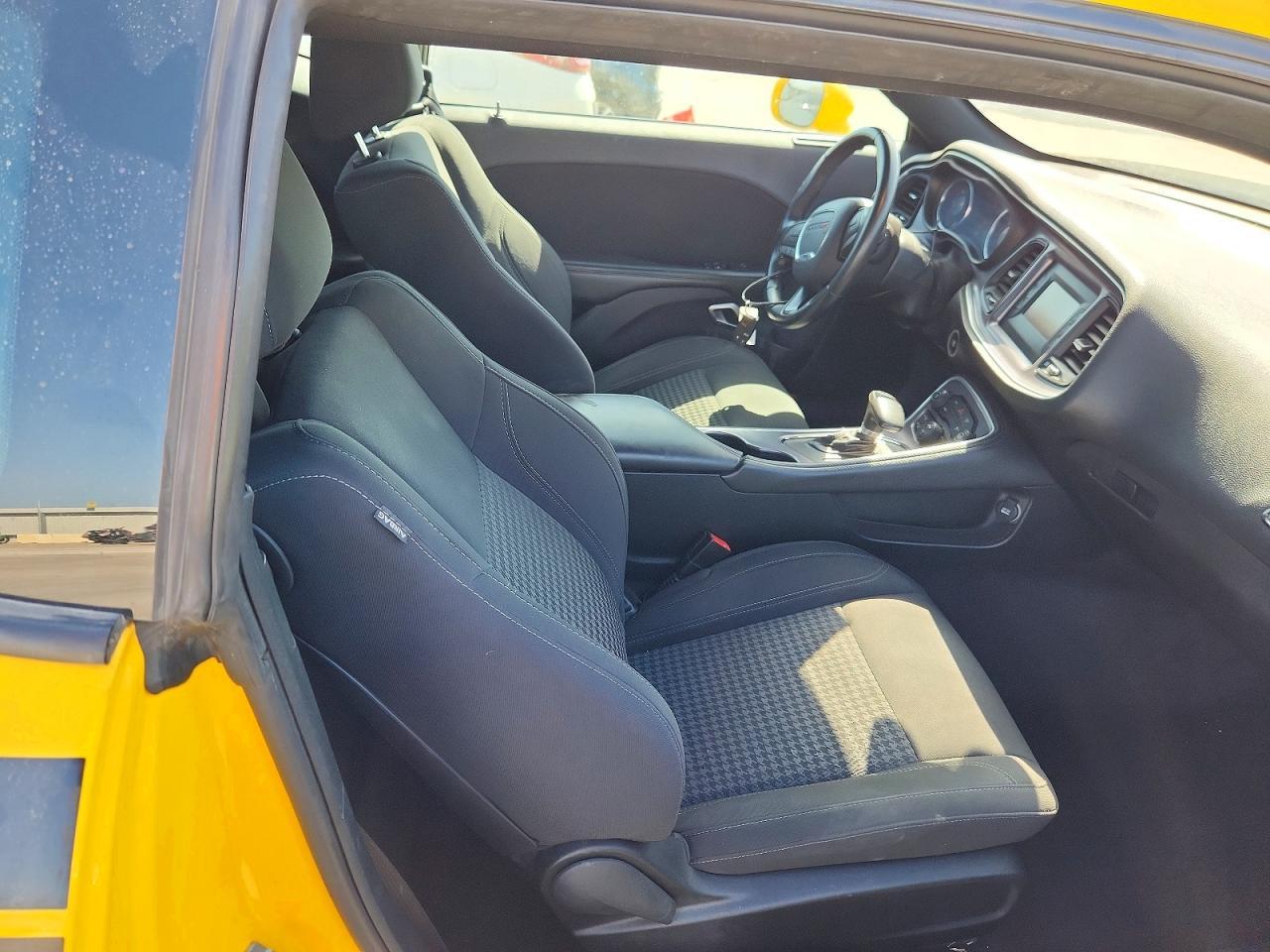 2017 Dodge Challenger R/T - zdjęcie 10