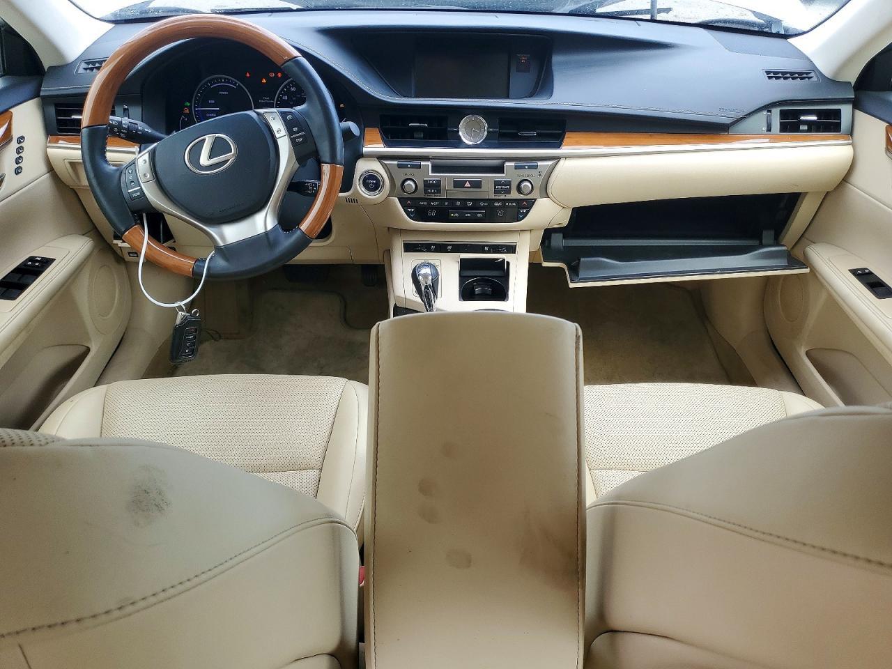 2015 Lexus Es 300H - zdjęcie 8