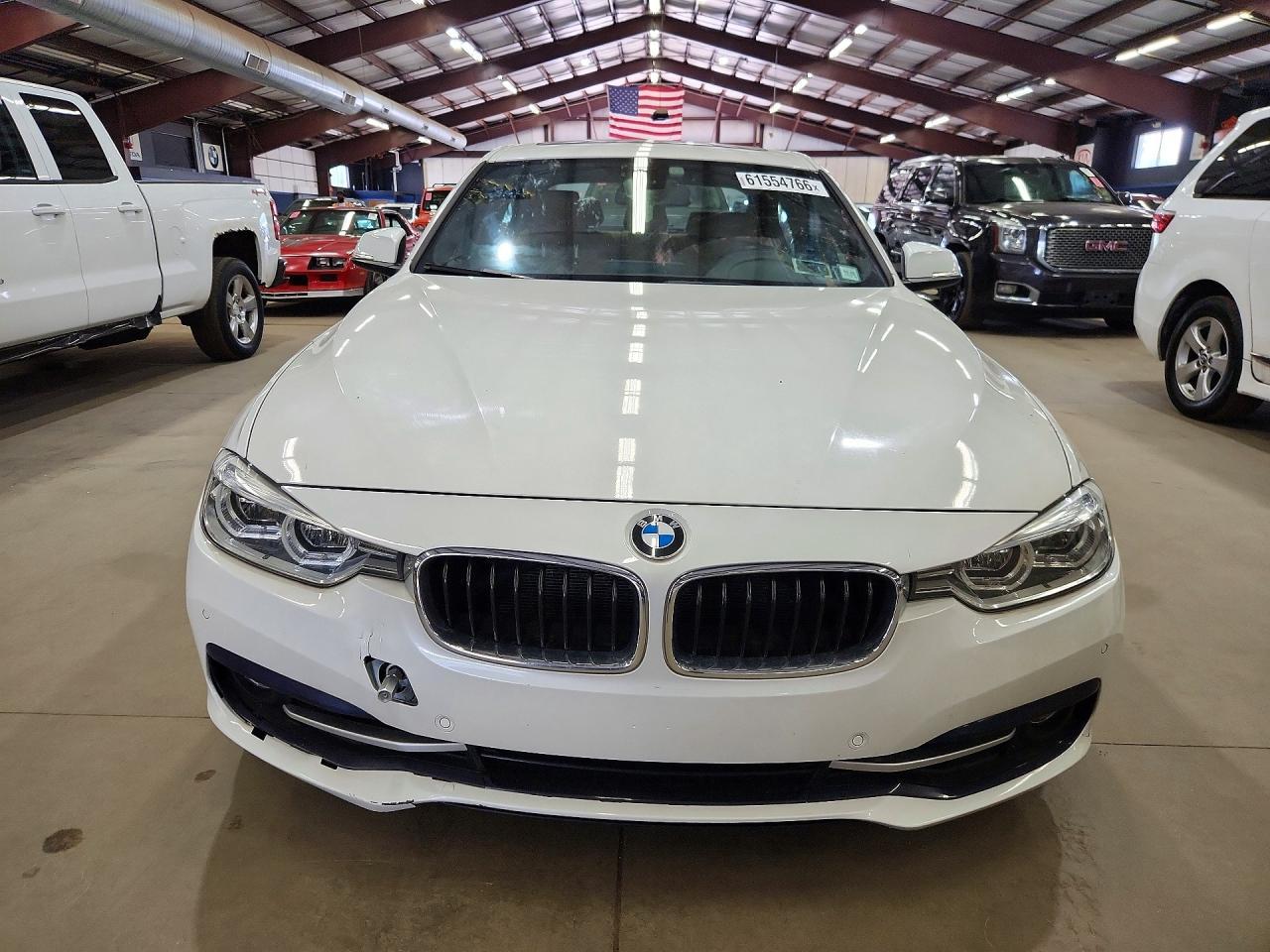2017 BMW 330 I - zdjęcie 5