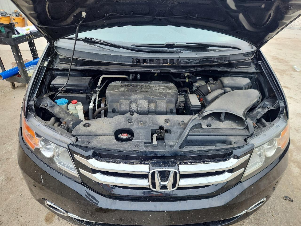 2016 Honda Odyssey Touring - zdjęcie 12