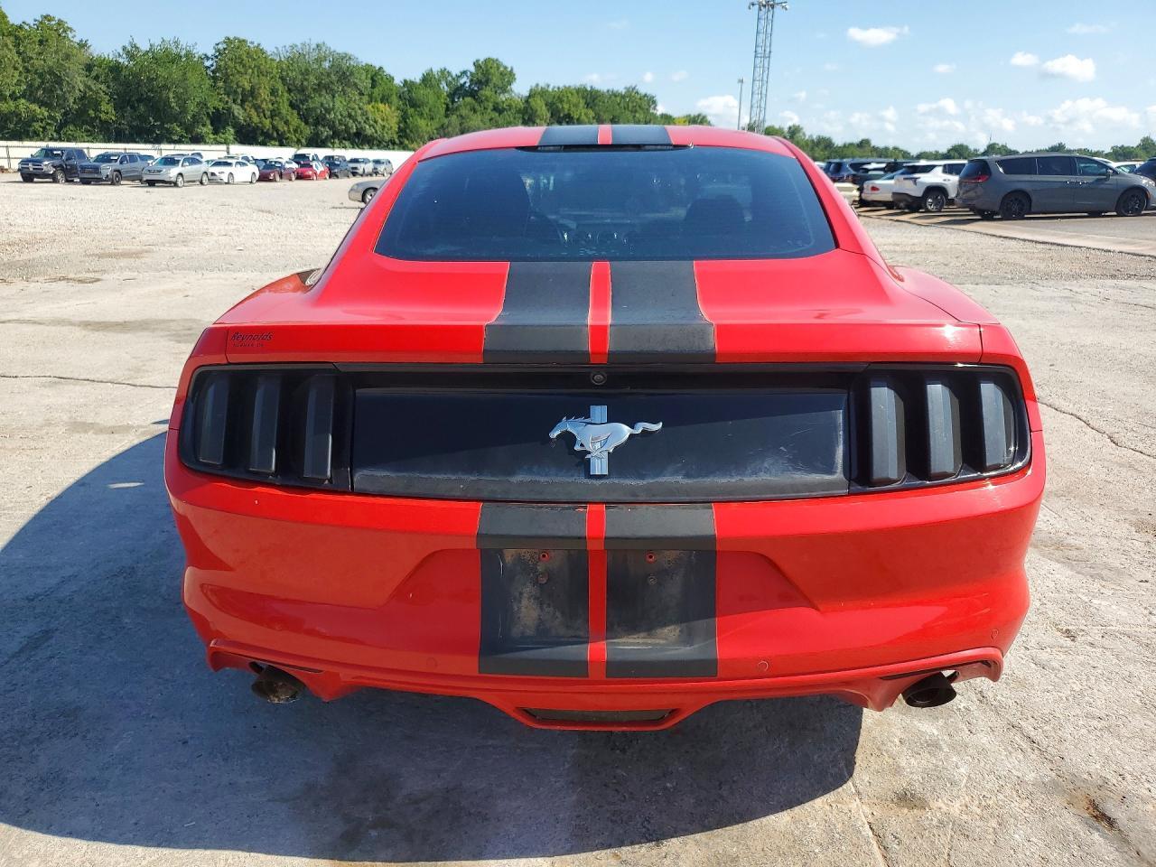 2015 Ford Mustang - zdjęcie 6