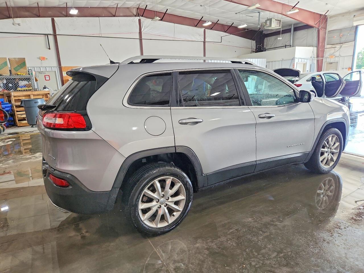 2015 Jeep Cherokee Limited - zdjęcie 3