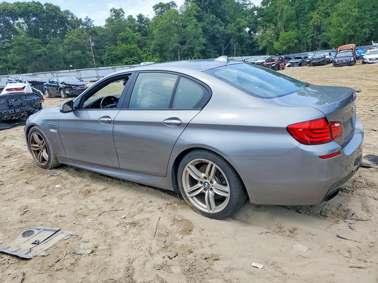 2013 BMW 550 I - zdjęcie 2