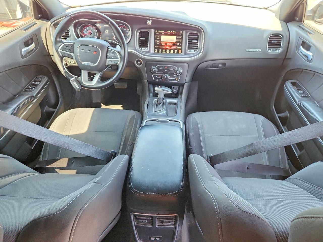 2015 Dodge Charger R/T - zdjęcie 8