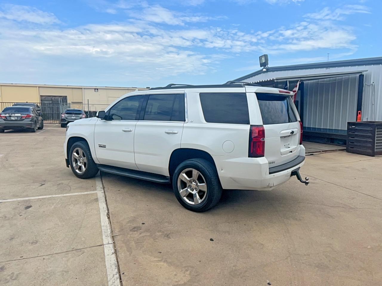 2018 Chevrolet Tahoe C1500 Lt - zdjęcie 3