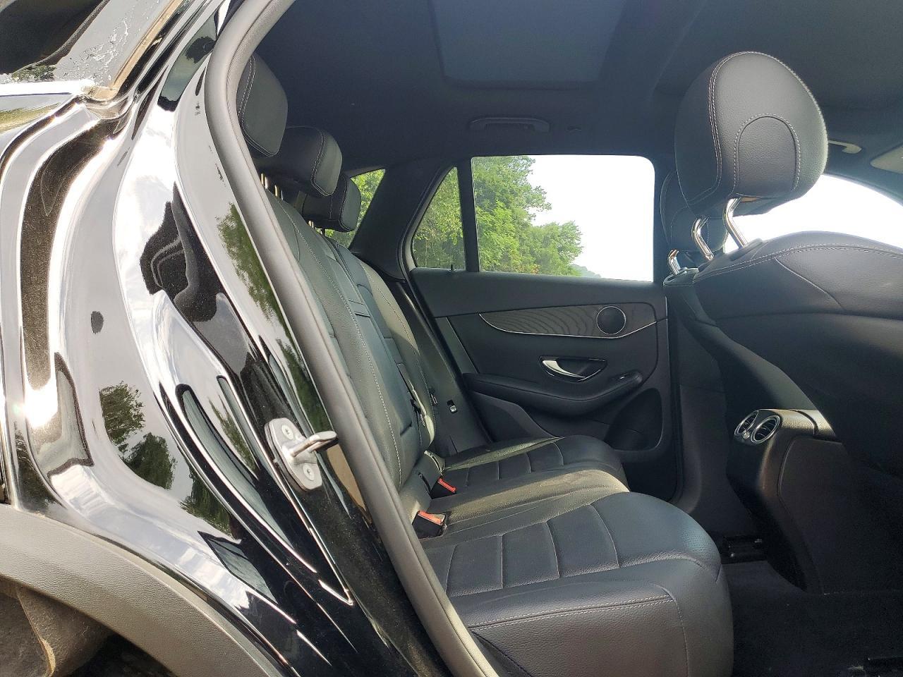 2018 Mercedes-Benz Glc 300 4Matic - zdjęcie 11