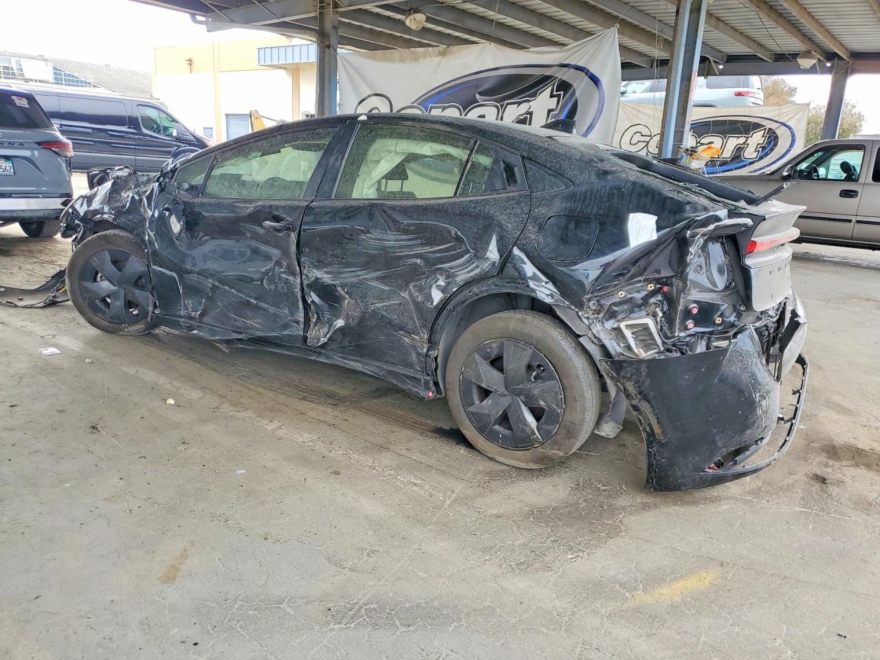 2024 Toyota Prius Le - zdjęcie 2