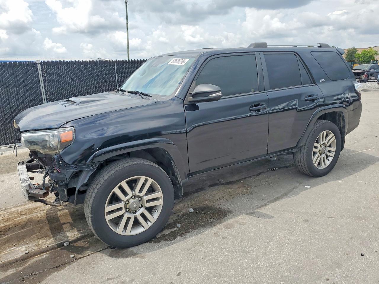 2020 Toyota 4Runner Sr5 - zdjęcie główne