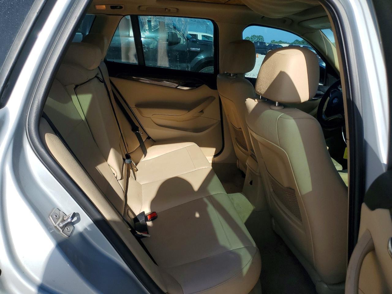 2015 BMW X1 Sdrive28I - zdjęcie 11