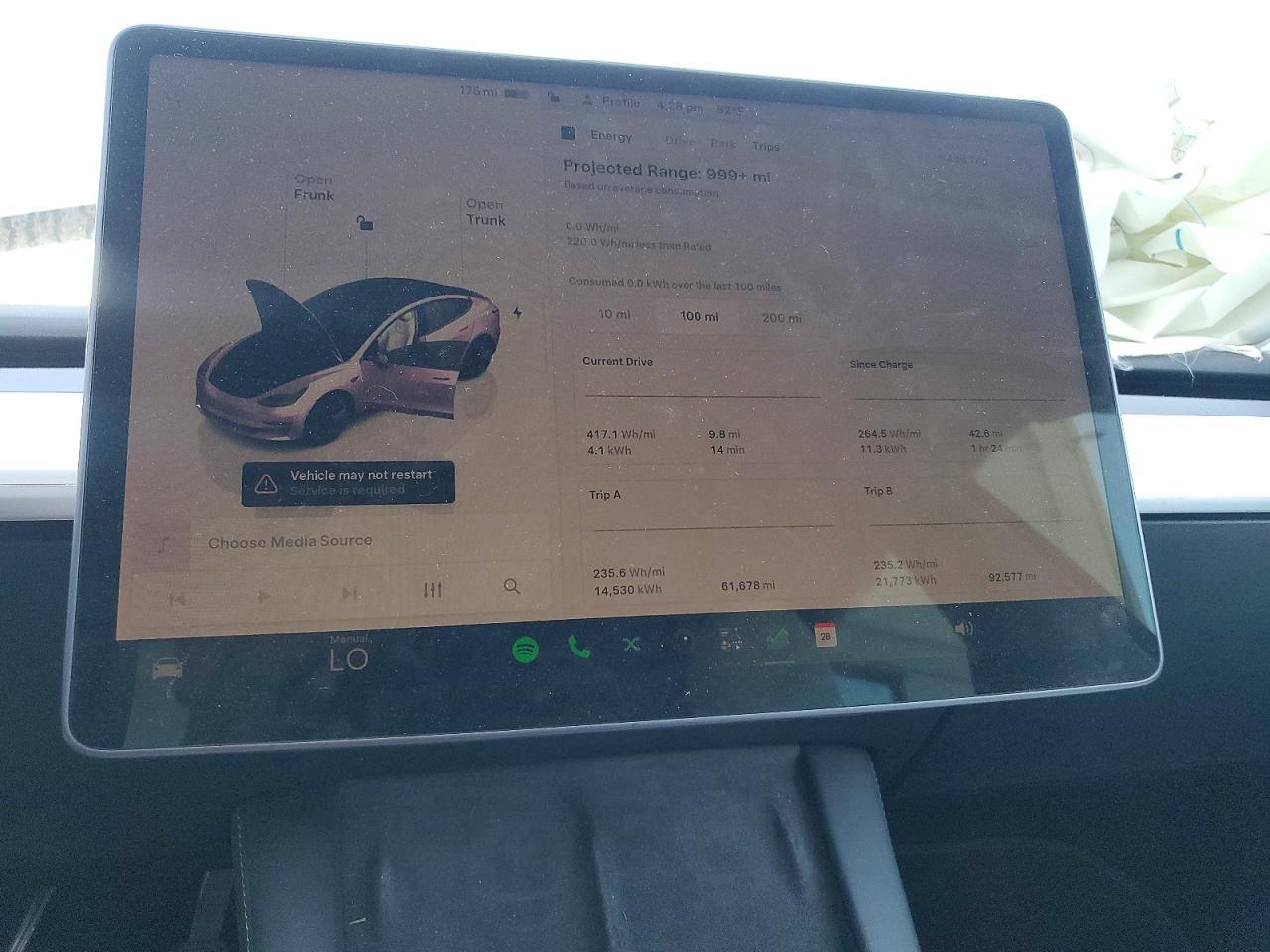2022 Tesla Model 3 - zdjęcie 9