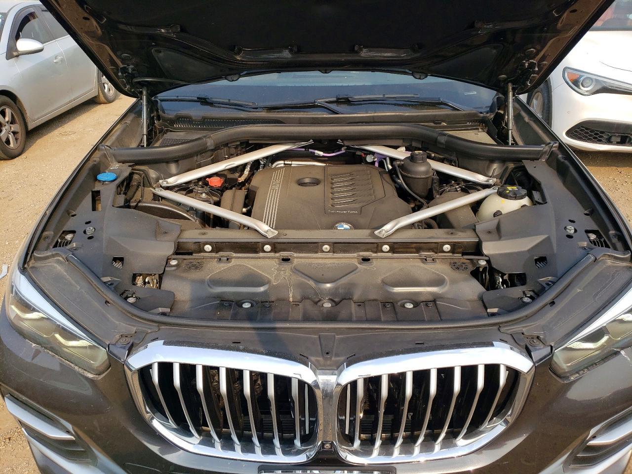 2021 BMW X5 xDrive40I - zdjęcie 12