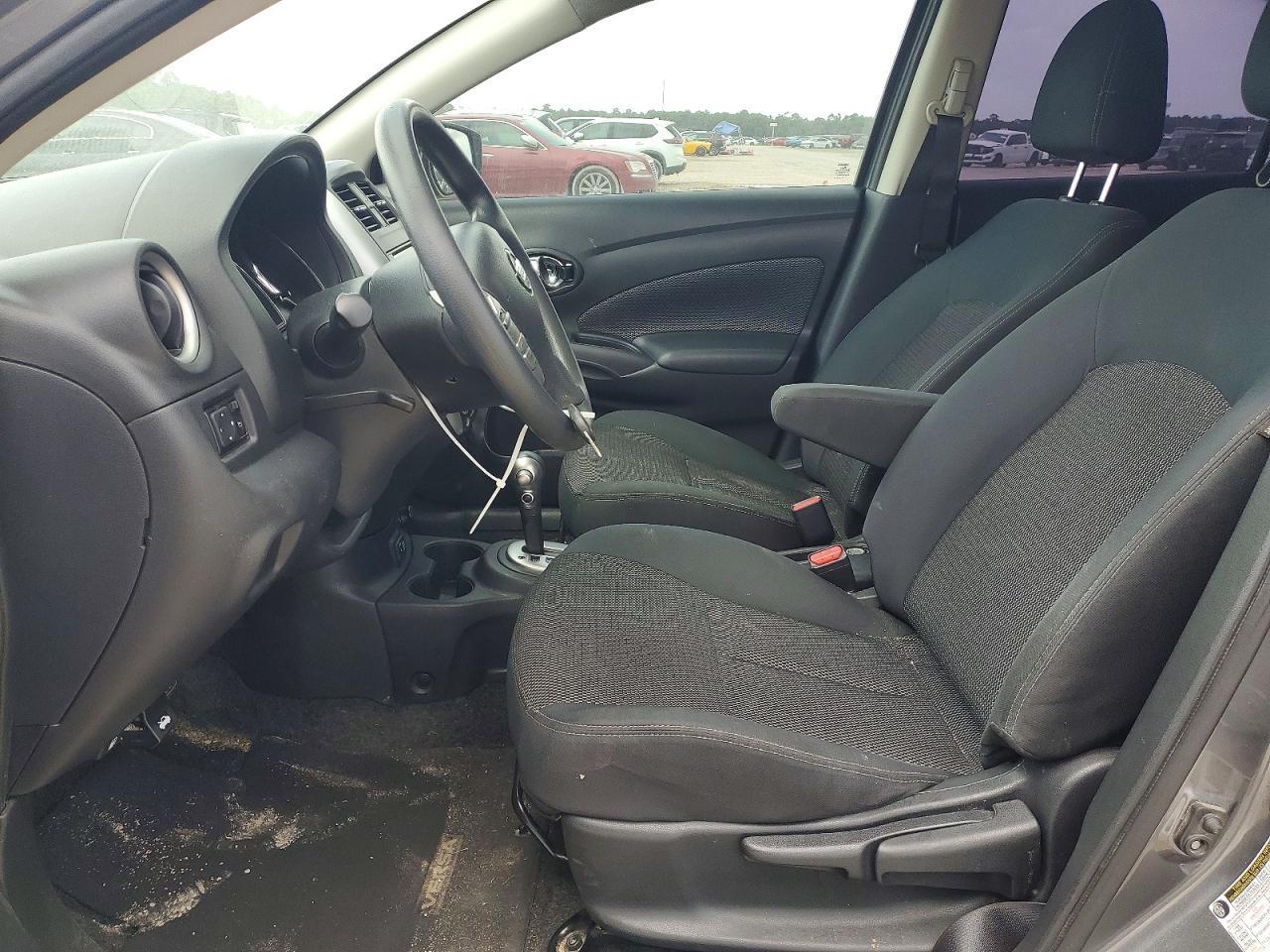 2019 Nissan Versa Sv - zdjęcie 7