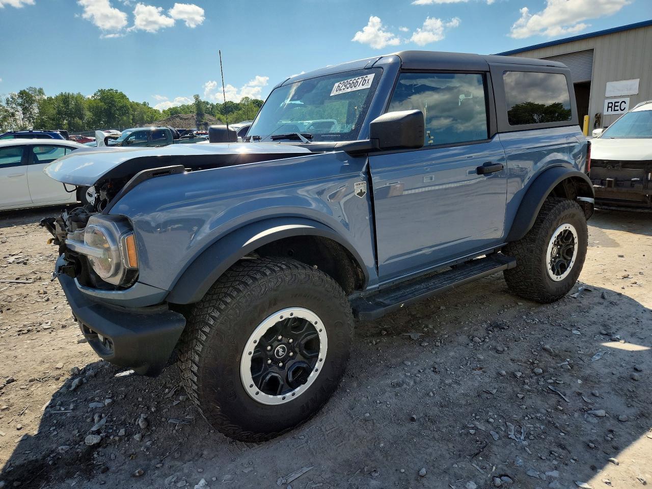 2023 Ford Bronco Base - zdjęcie główne