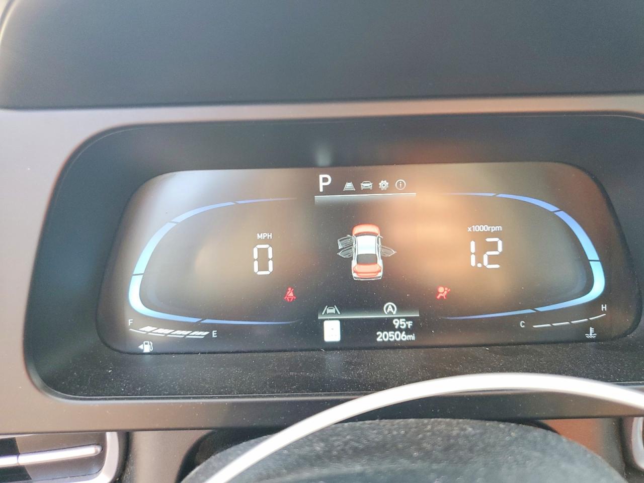 2025 Hyundai Elantra Se - zdjęcie 9