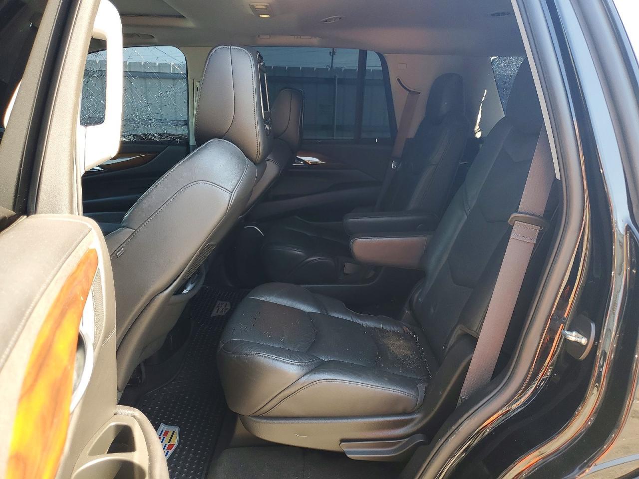 2017 Cadillac Escalade Luxury - zdjęcie 11