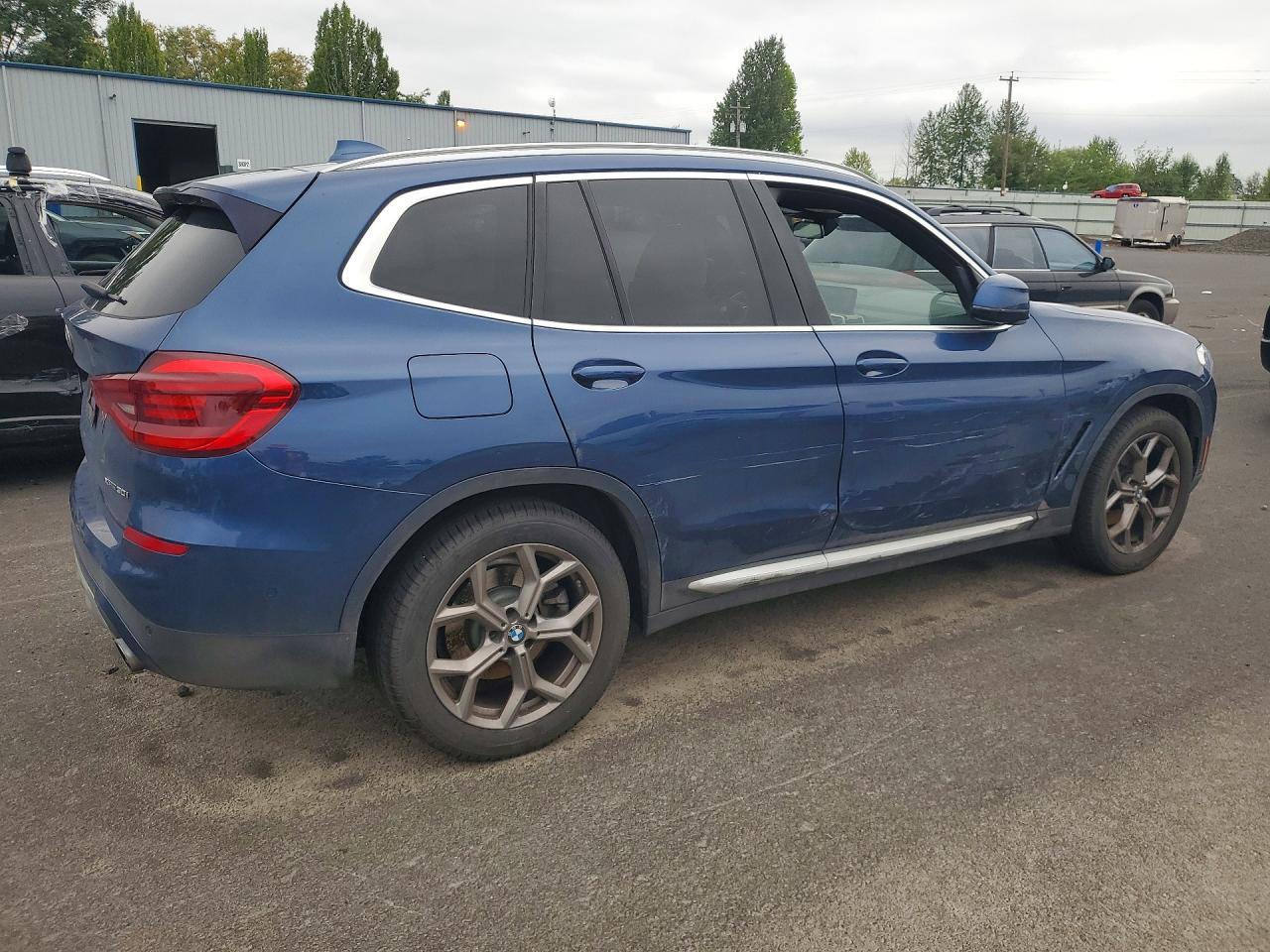 2021 BMW X3 xDrive30I - zdjęcie 3