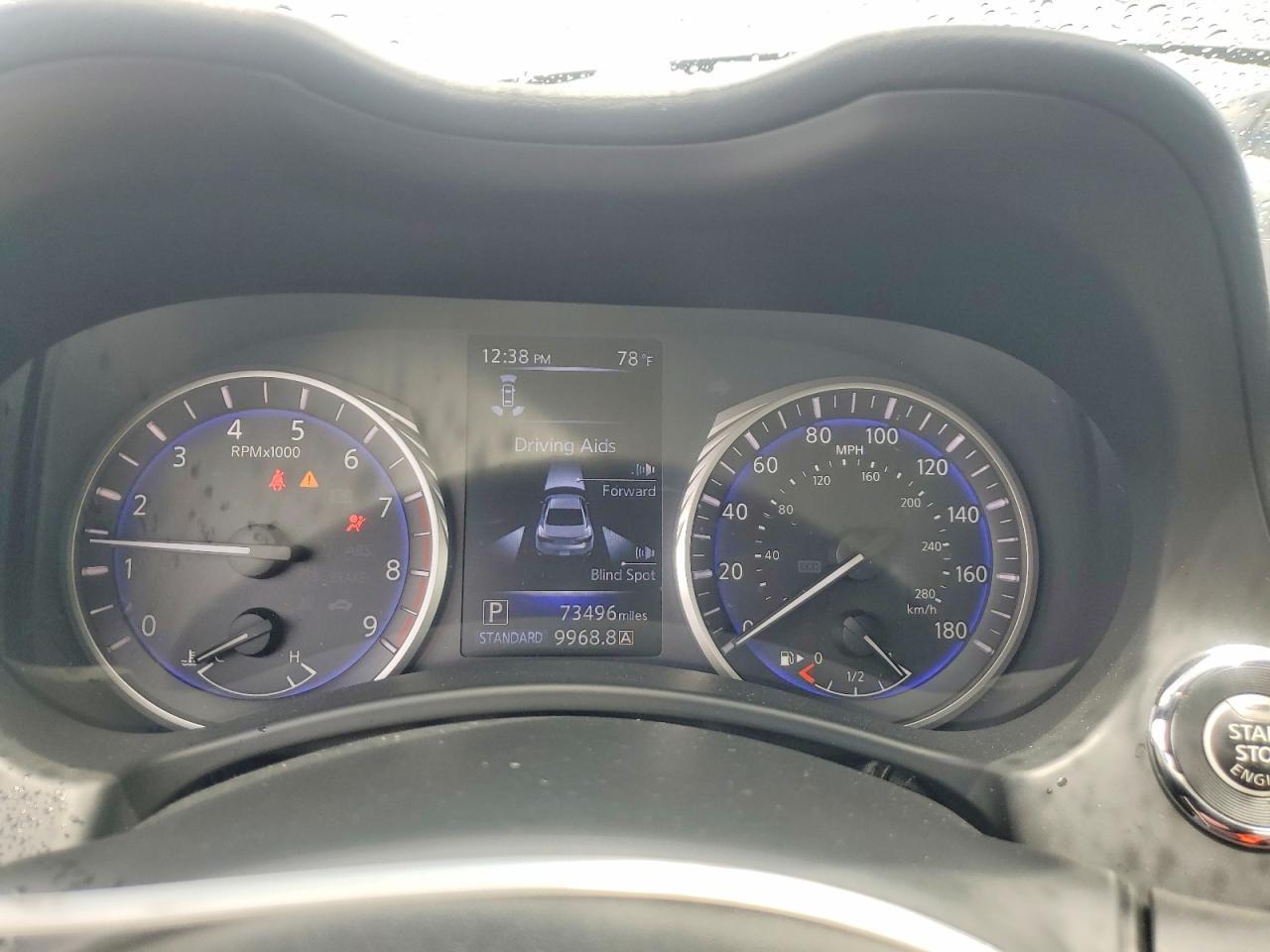 2018 Infiniti Q60 3.0T Luxe - zdjęcie 9